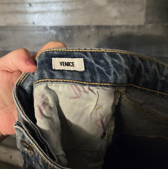 Juicy Couture Heart Pocket Jeans - Picture 7 of 8